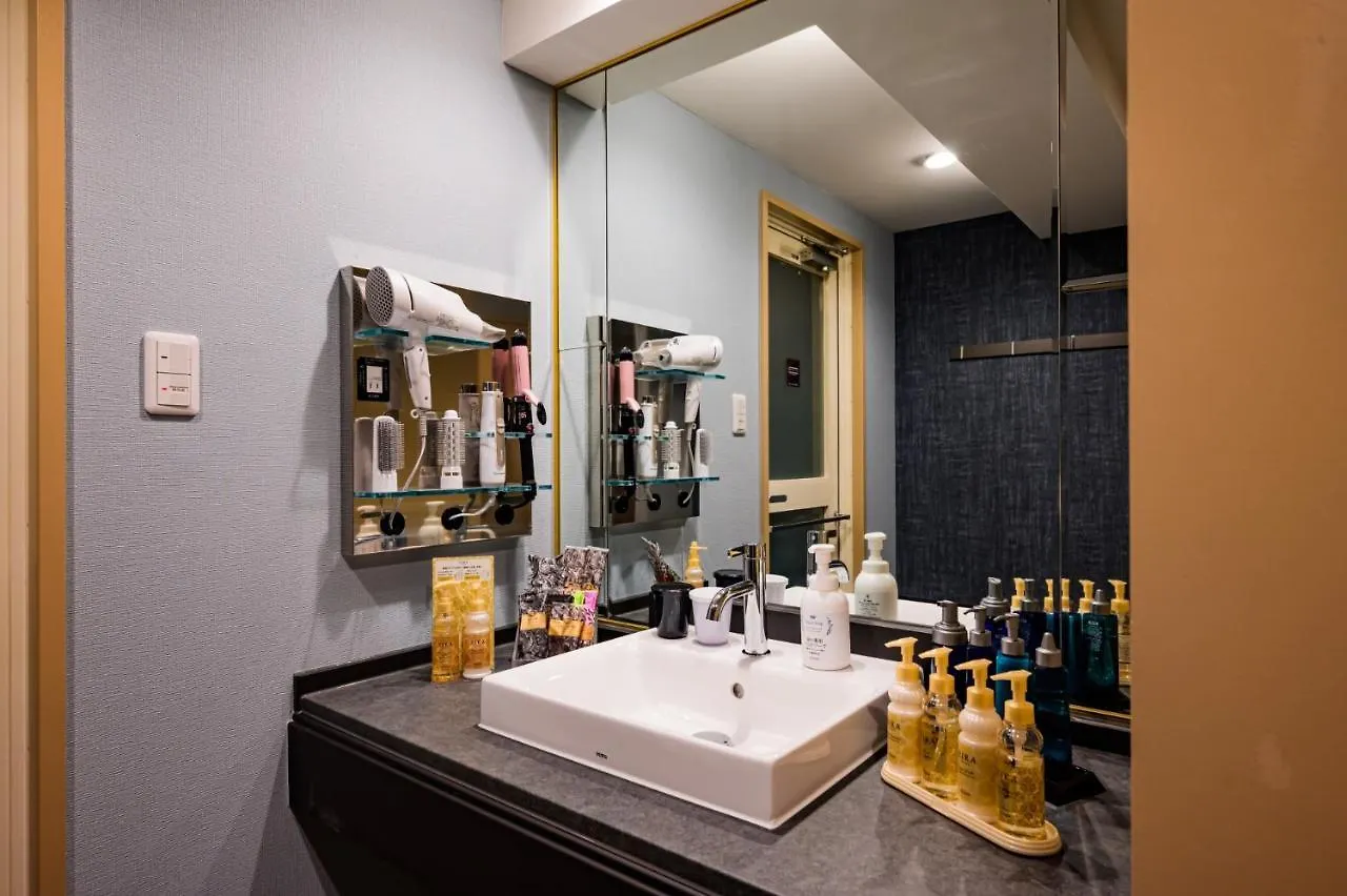 Hotel Will Base 旧chambery (Adults Only) Yokohama  2*, Yokohama (Kanagawa)